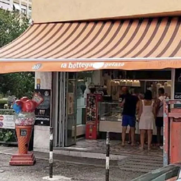 Ladri alla Bottega del Gelato, tagliano l’inferriata e rubano mille euro