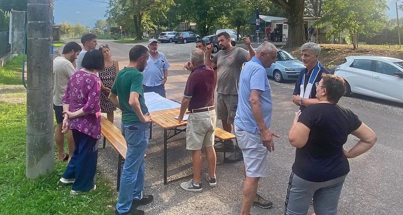 Sinigo, cambia la Strada Vecchia: senso unico, marciapiede e bus