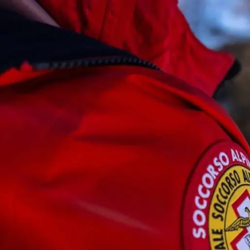 Escursionista colpito da un fulmine in Trentino: soccorso 19enne