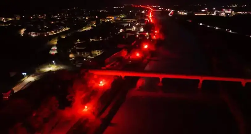 Una “linea di fuoco” lungo l'Adige: la protesta degli Schützen contro il collegio “italiano”