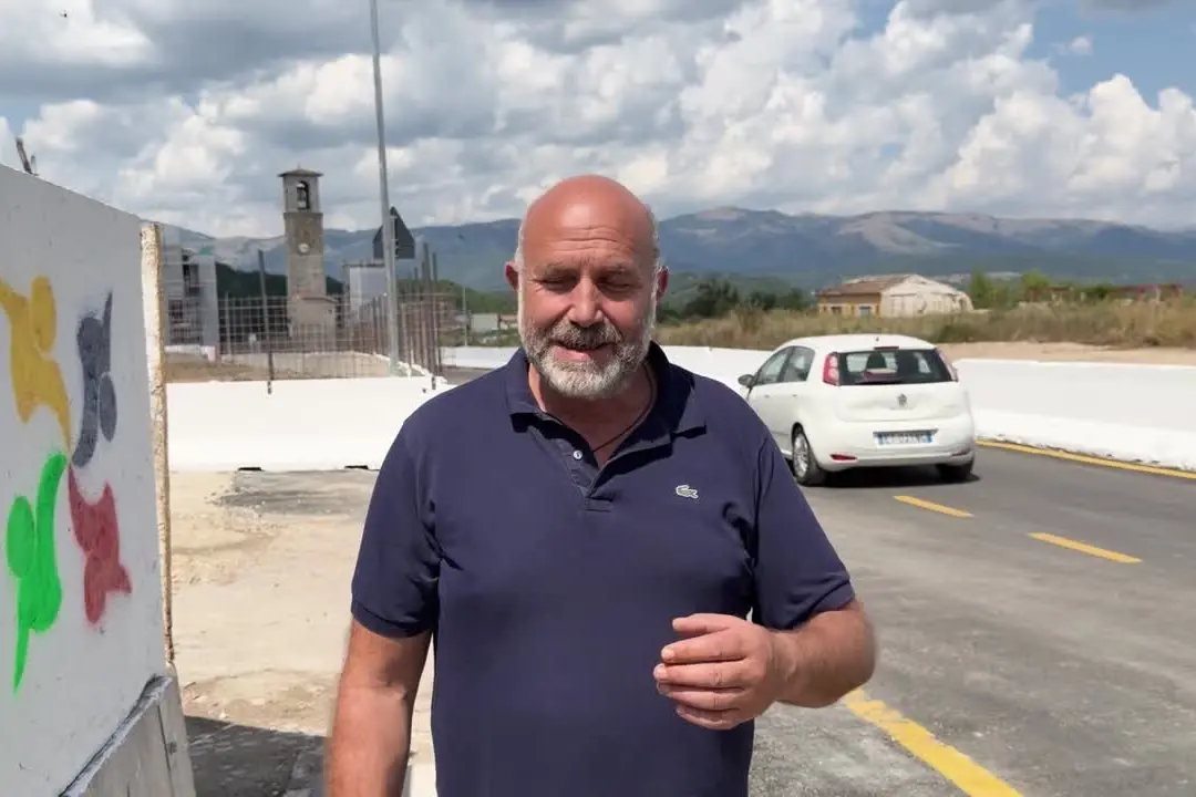 Amatrice, sindaco: \"Possibile far rivivere la città, ma cantieri a singhiozzo per problemi ditte\"