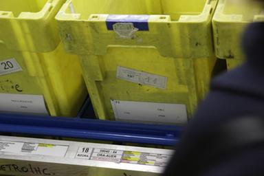 Poste, allarme dai sindacati: «A rischio oltre 100 uffici»