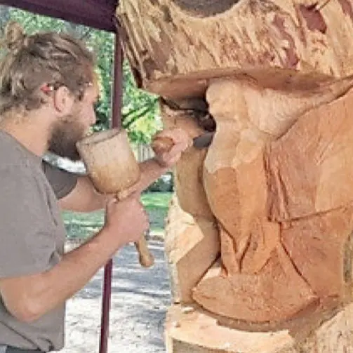 Chiusa, una scultura e un messaggio di pace