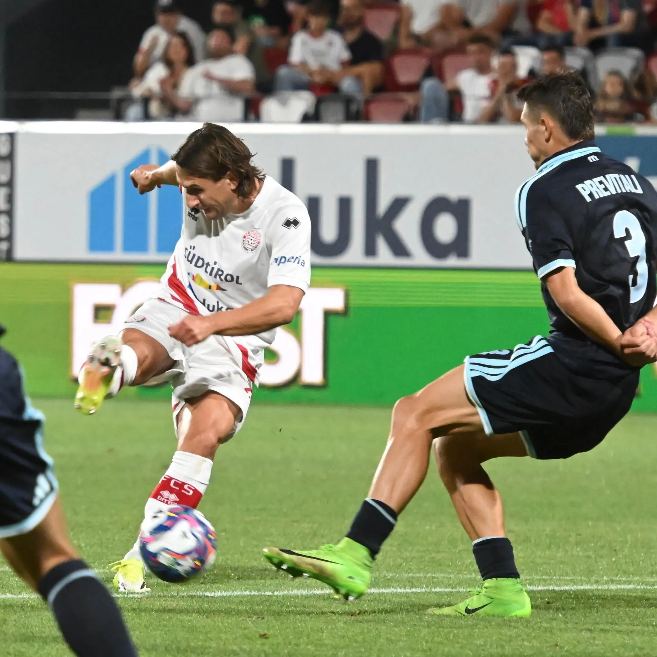 Impresa Südtirol al Druso: in dieci per un tempo, batte 1-0 l’Entella