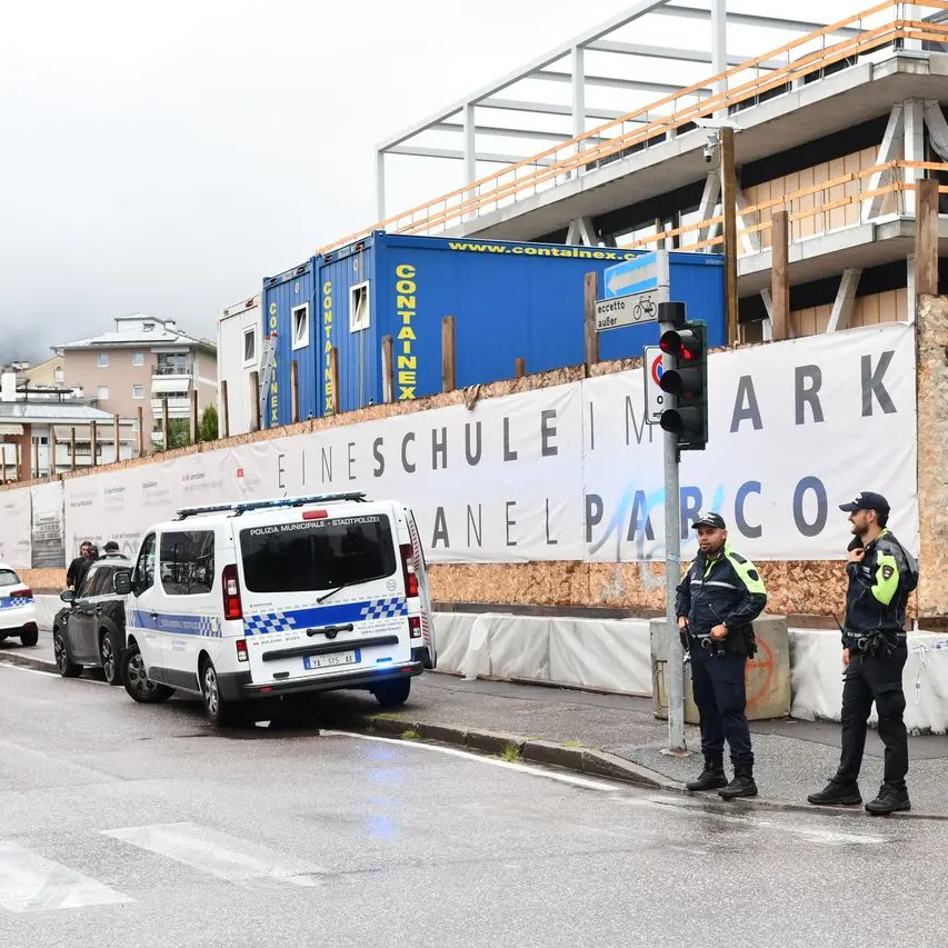Via Bari, è ancora caccia al pirata della strada