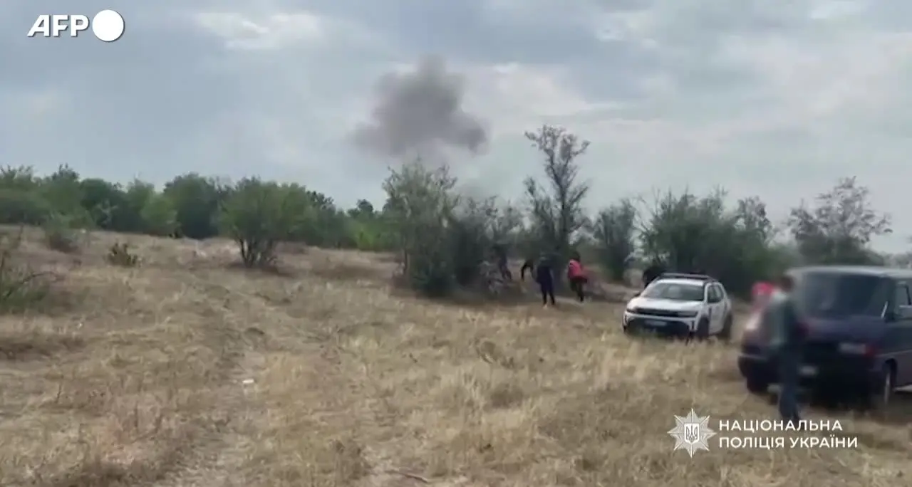 Attacco russo colpisce la locomotiva di un treno passeggeri vicino a Odessa