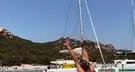 Vacanze al mare e tuffi sincronizzati per Tania Cagnotta con le figlie Maya e Lisa