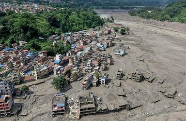 Il tragico e provvisorio bilancio dell'alluvione in Nepal: 22 morti e 291 dispersi
