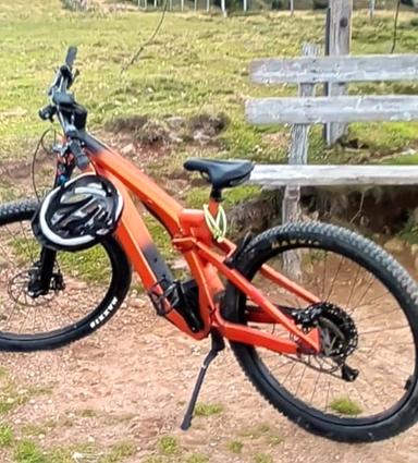 Bici da 5.800 euro rubata a Merano, ritrovata a Bolzano grazie all'AirTag