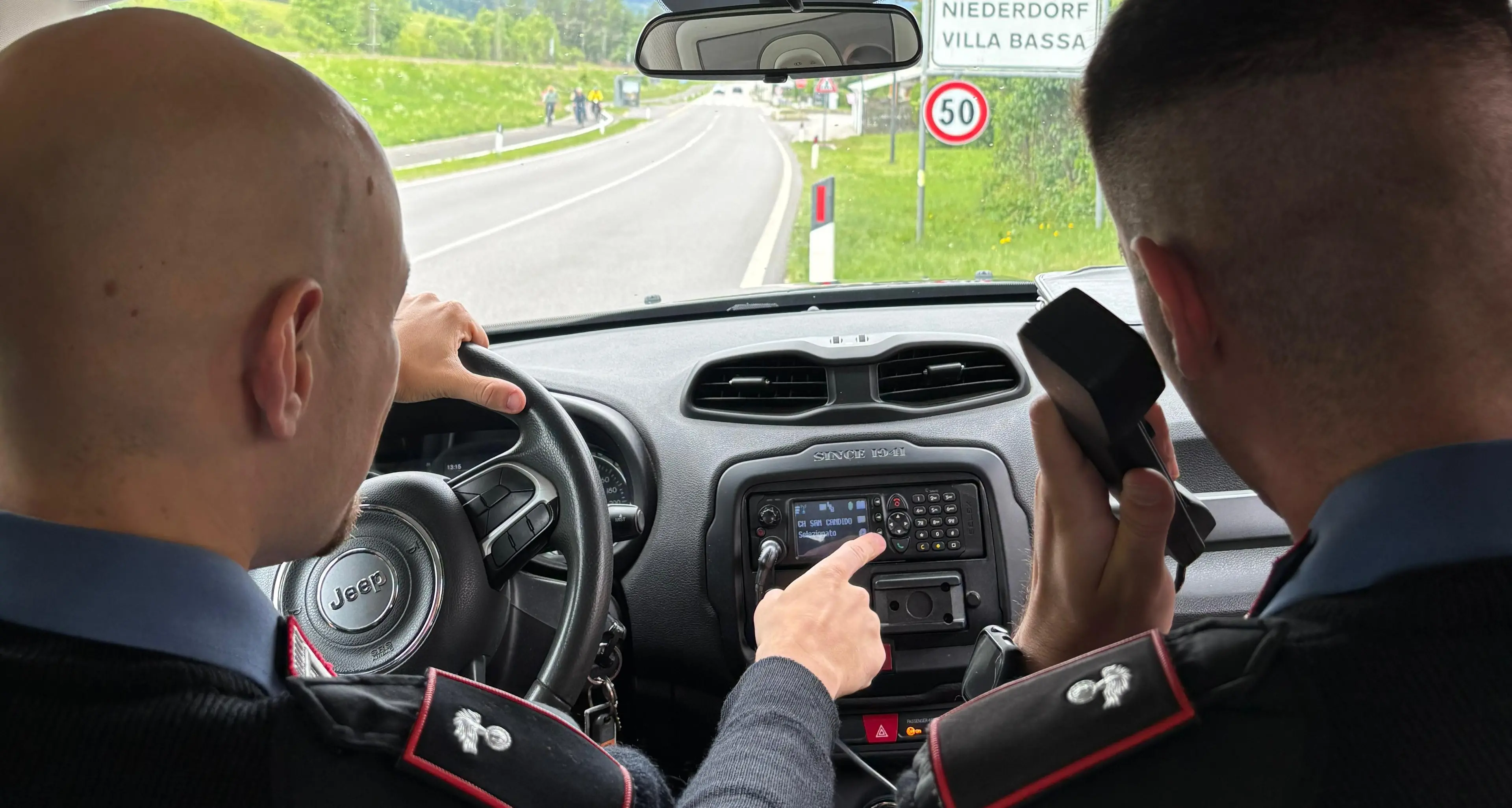 Scarica i liquami del camper nell’autolavaggio, danni per 2mila euro: denunciato
