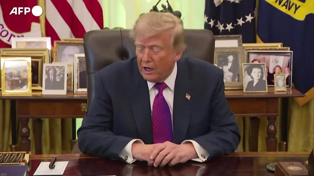 Trump cambia il nome di lago Ontario in lago America