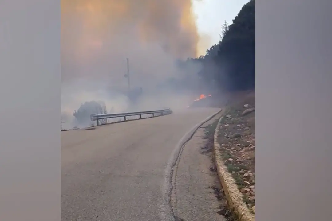 Incendio in Ogliastra, un centinaio di persone evacuate ad Arzana