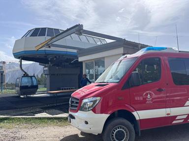 Vento oltre i cento chilometri all’ora, in Val di Fassa 800 escursionisti recuperati a monte degli impianti di risalita