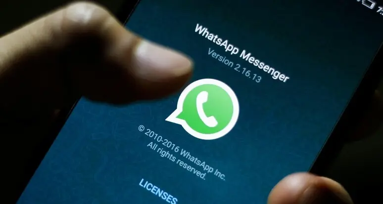 Richiesta urgente di denaro: nuova truffa WhatsApp senza clic necessari