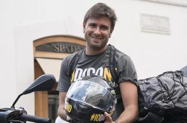 Alessandro Di Battista in condizioni critiche a Cuba dopo un malore