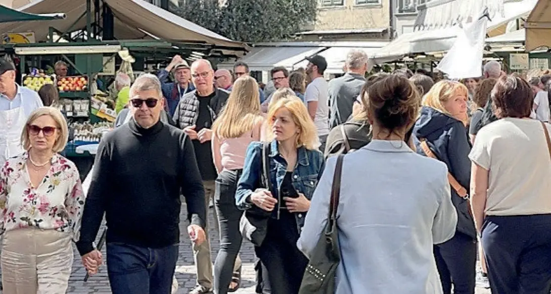 Lotta all’inflazione, accordo sull’adeguamento degli stipendi