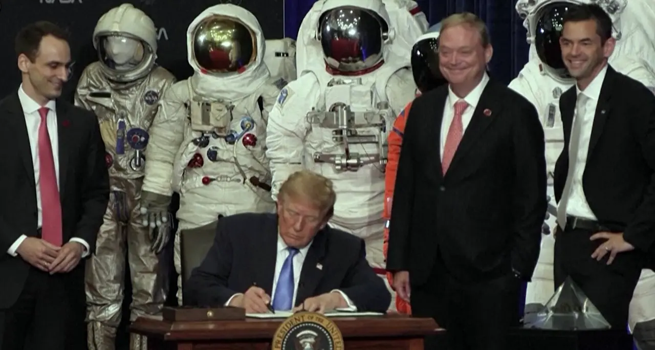 Trump lancia la Us Space Academy e rilancia il Sogno americano