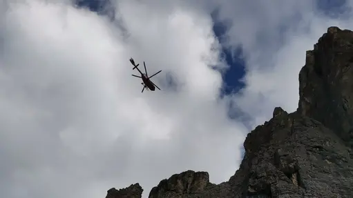 Tragedia sulle Torri del Sella: alpinista di 73 anni muore dopo una caduta