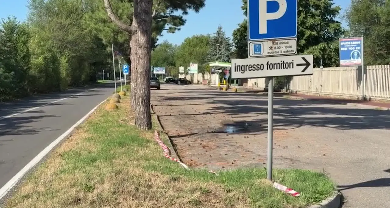 Trovato morto in un parcheggio, uomo ucciso a colpi di pistola