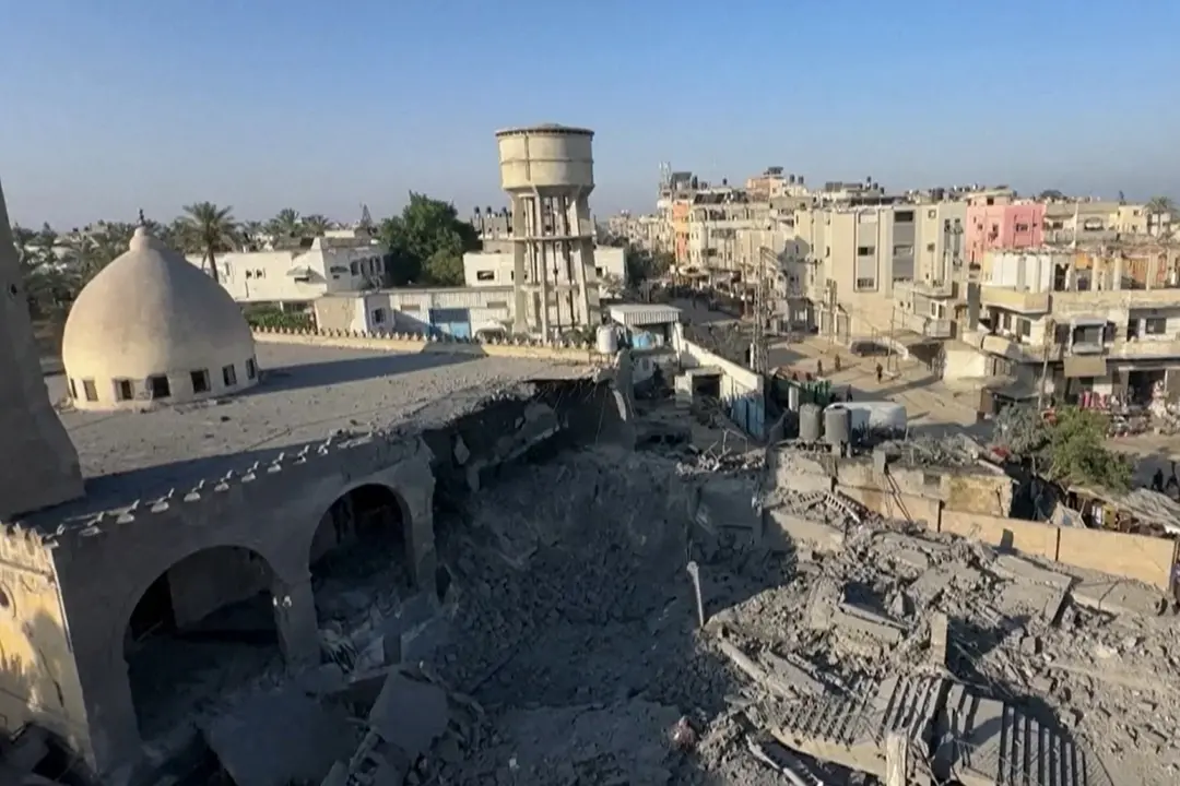 Gaza, ancora giorni di raid israeliani a caccia di uomini di Hamas