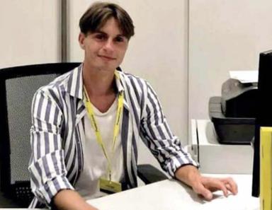 Malles, Stefano parla sei lingue: l'impiegato delle Poste che accoglie i turisti