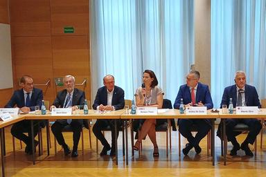 Bolzano, oltre 7 mila imprese verso il passaggio generazionale: allarme successione