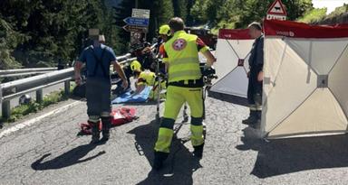 Trafoi, scontro tra due moto: grave un motociclista
