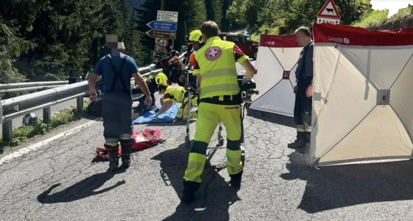 Trafoi, scontro tra due moto: grave un motociclista
