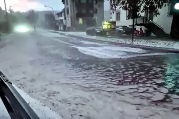 Impressionante grandinata a Bressanone e Varna (Credits: Verkehrsinfos.it)