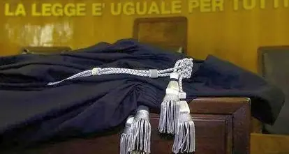 Ragazza di 13 anni aggredita in un minimarket a Torino: il giudice libera il sospettato