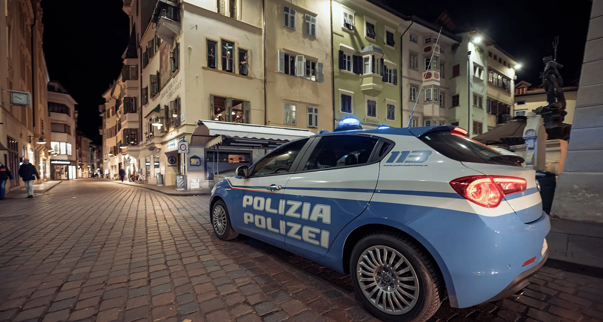 Sgomberati tre edifici occupati in via del Macello: 19 denunciati