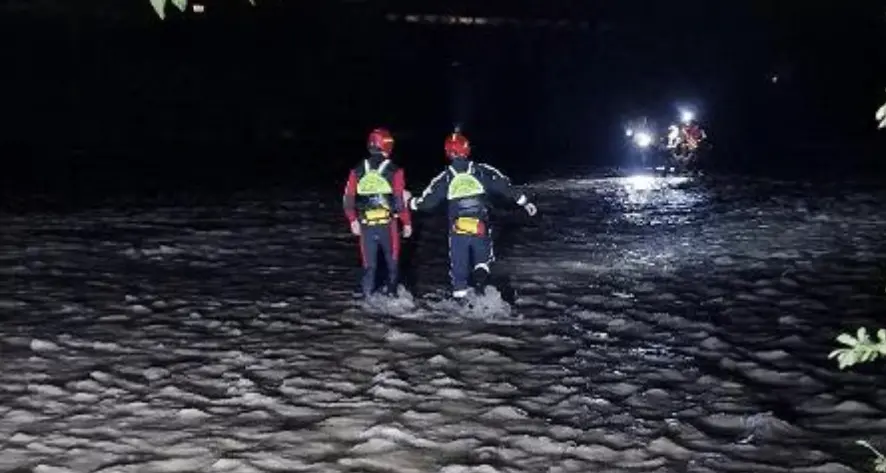 Soccorso nell’Isarco dopo mezzanotte: era ferito e in ipotermia