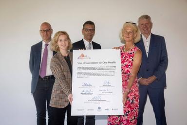 Malattie, acqua e ambiente: Unibz e tre atenei austriaci studiano le Alpi