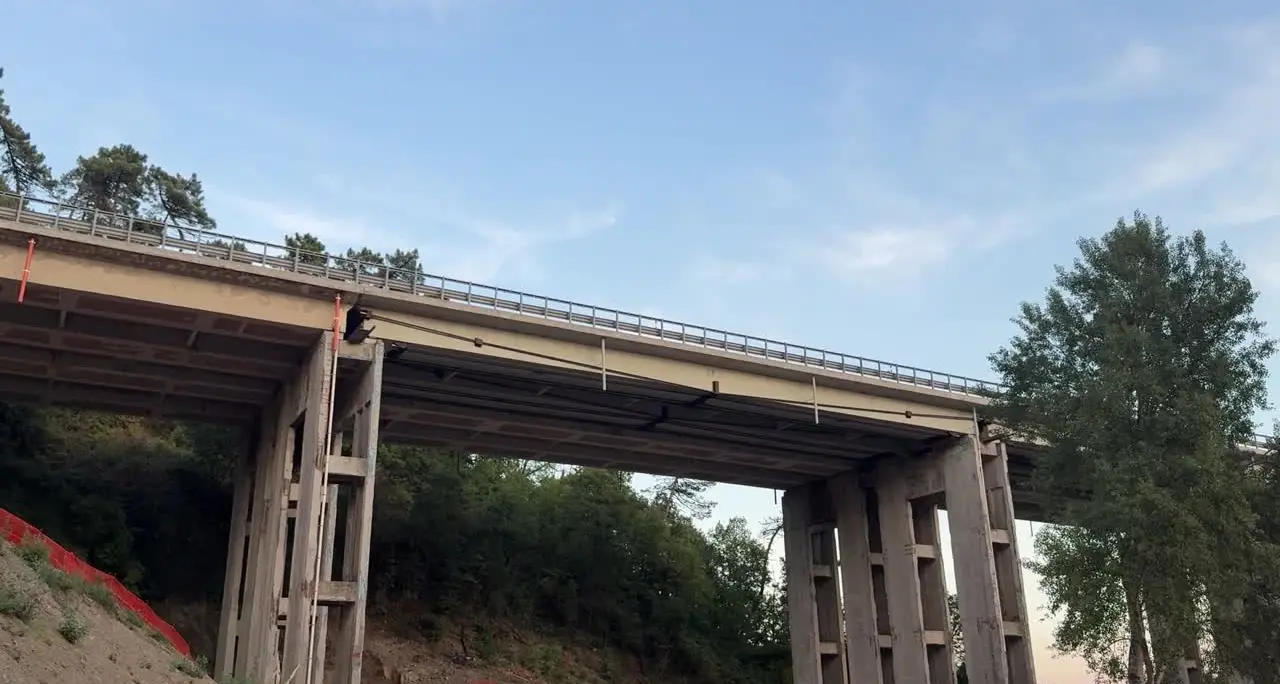 Barberino del Mugello, uccide l'ex compagna e si getta dal viadotto dell'A1