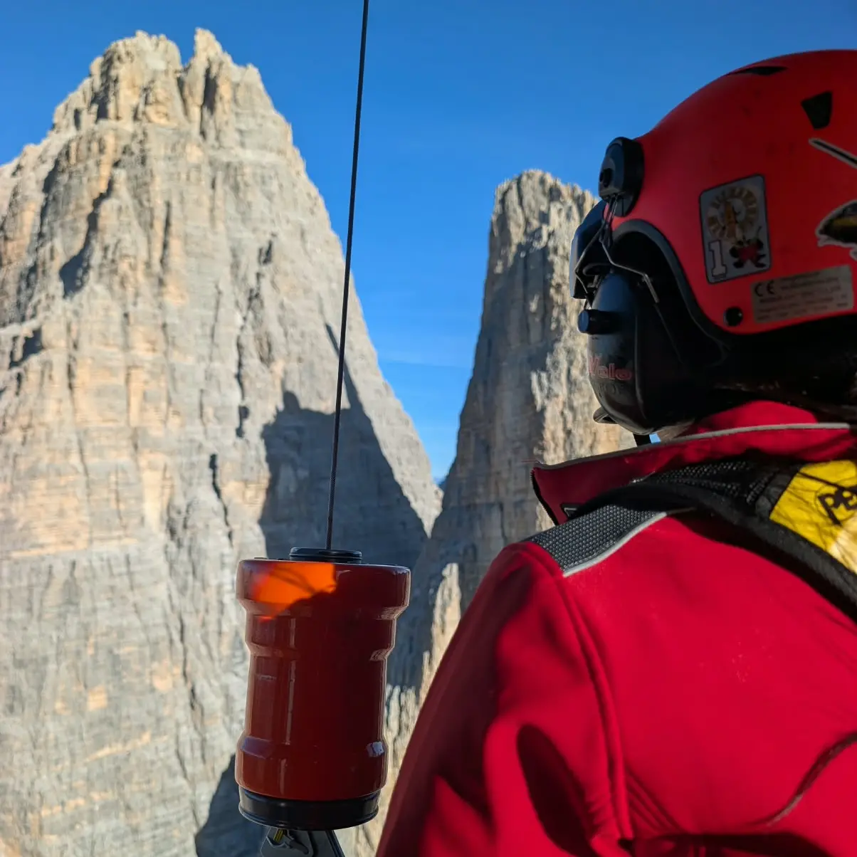 Alpinista cade alle Cime di Lavaredo: soccorso in parete dopo una notte di attesa