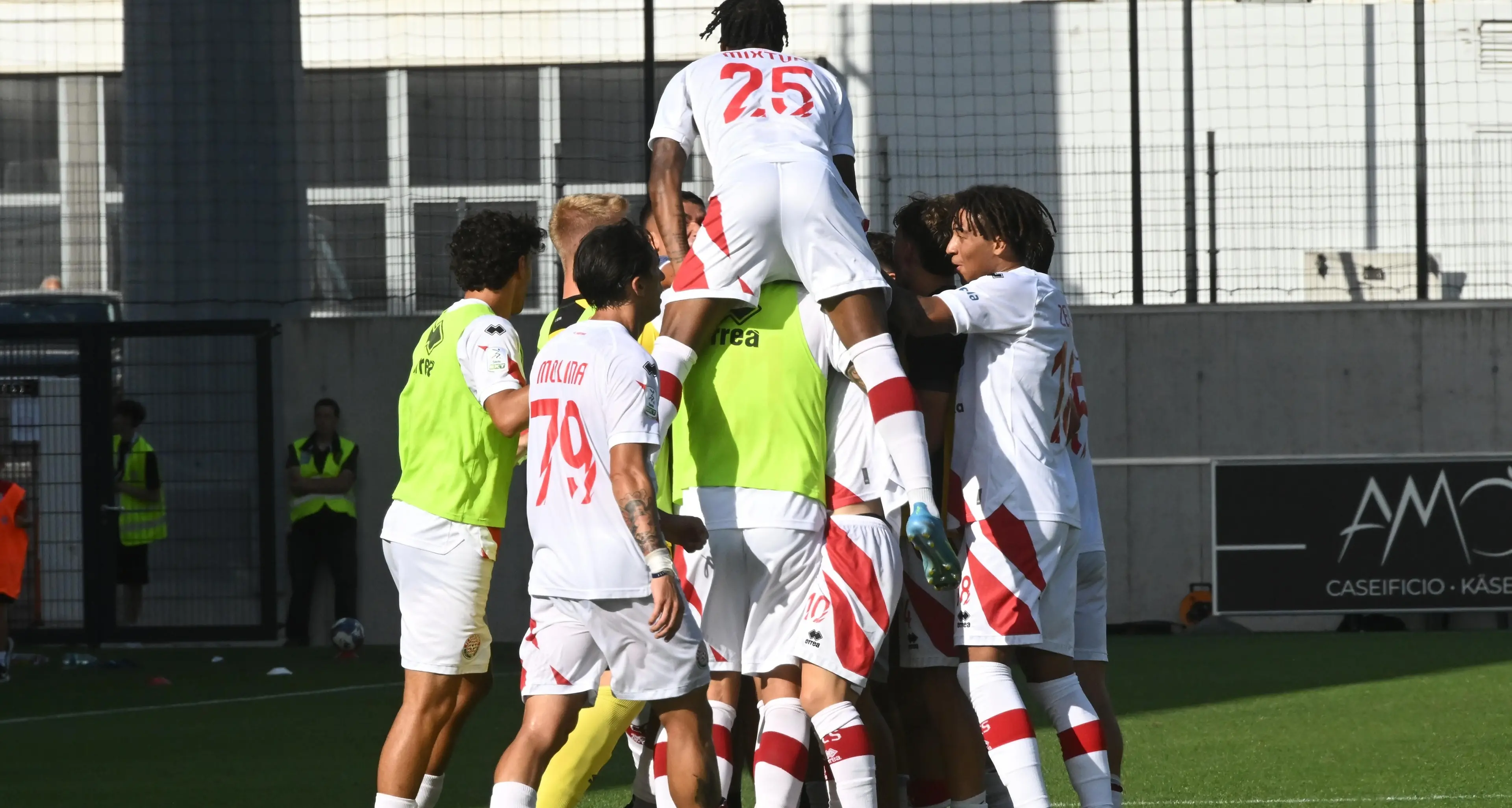 Südtirol da applausi, sette punti in tre partite: Burnete e Mixtur stendono il Catanzaro