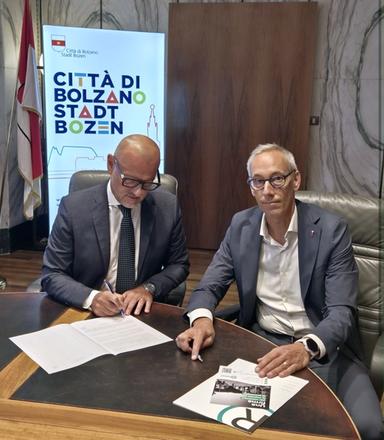 Bolzano, Corrarati firma per salvare i negozi di quartiere e rilanciare i locali sfitti