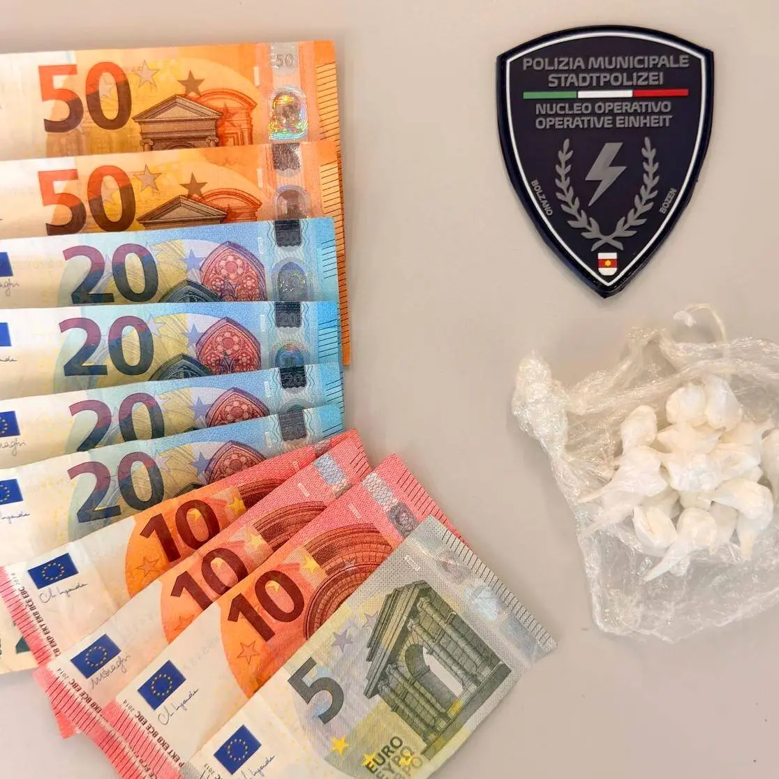 Bolzano, sorpreso a spacciare al parco Firmian: denunciato