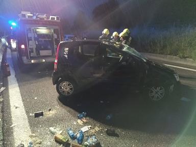 MeBo, carambola sotto la pioggia: 8 mezzi coinvolti, 3 feriti