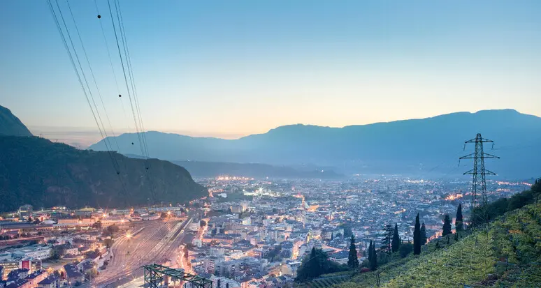 Alto Adige, 213 negozi in meno in sei anni: a Bolzano calo del 7,3%
