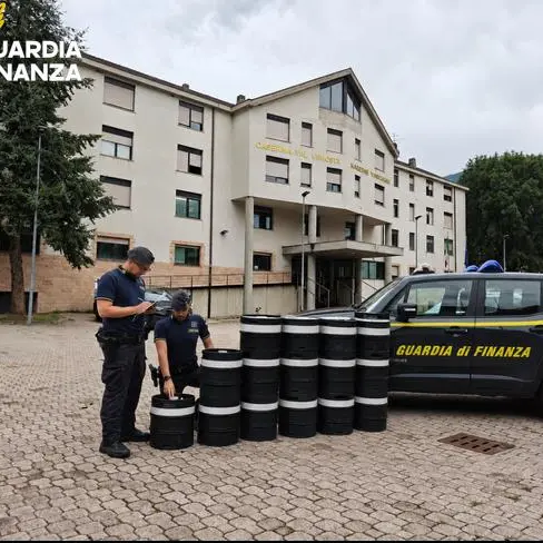 Resia, 450 litri di birra di contrabbando nel furgone