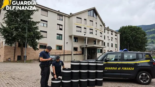 Resia, 450 litri di birra di contrabbando nel furgone