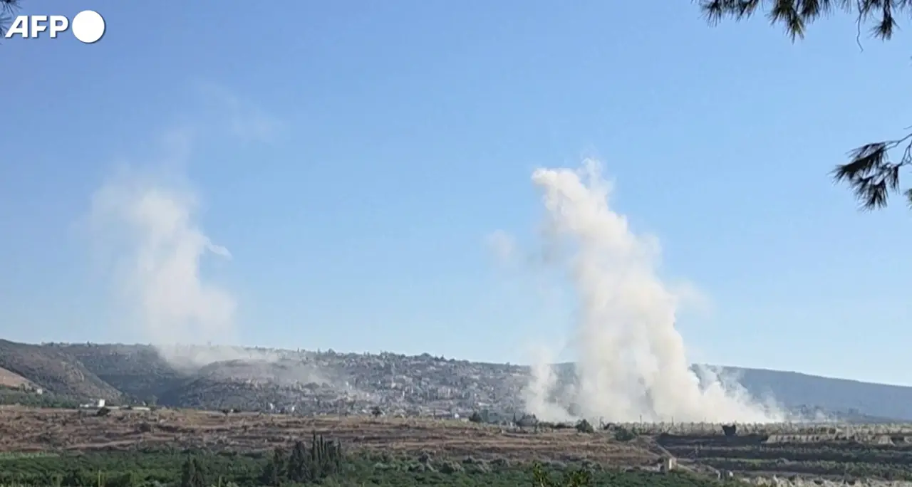Droni israeliani colpiscono un villaggio nel sud del Libano