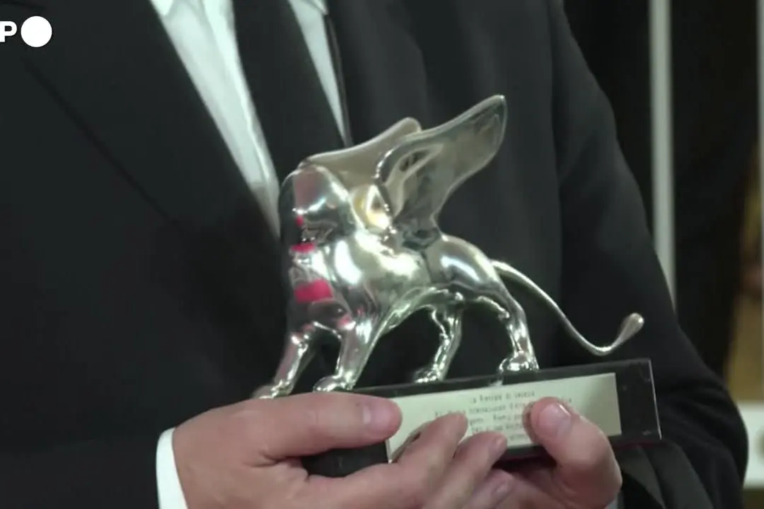 Venezia 83, il regista di \"Dau\" dedica il Leone d'argento al popolo ucraino