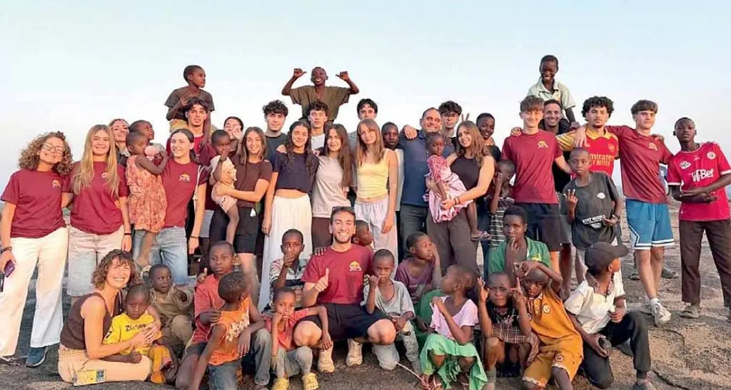 Il Grest di Bolzano vola in Tanzania: 18 giorni di giochi e amicizia con i bambini