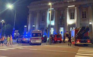 Mano incastrata nella porta del Frecciarossa: donna in ospedale