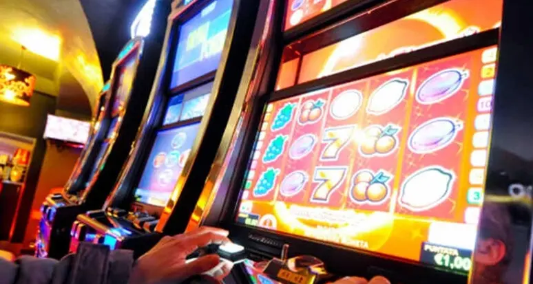 Gioco d’azzardo, in Alto Adige il 5% è a rischio: tra i giovani si sale al 9%