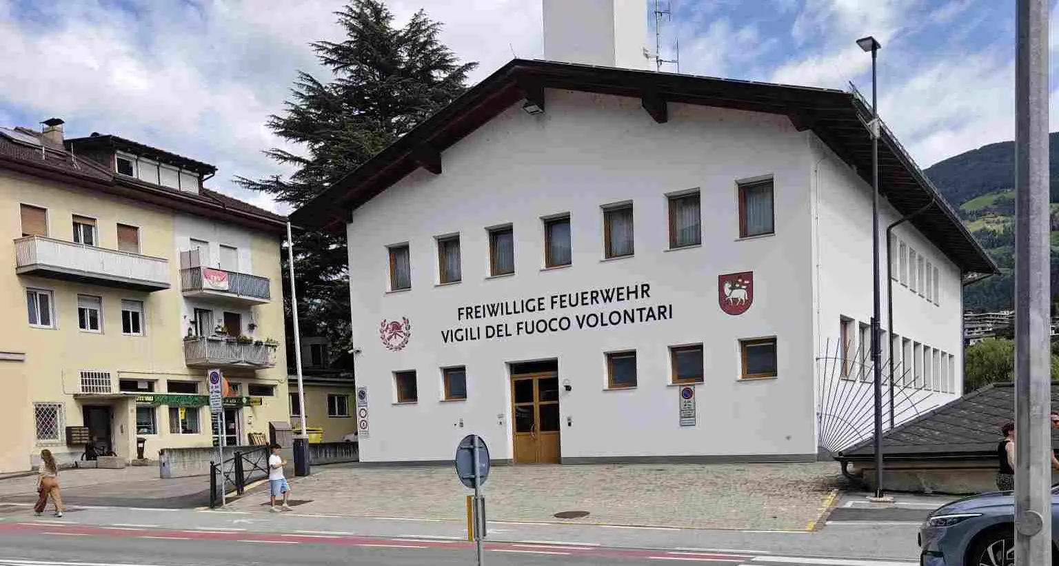 Bressanone, morta la 92enne investita davanti alla caserma dei vigili del fuoco