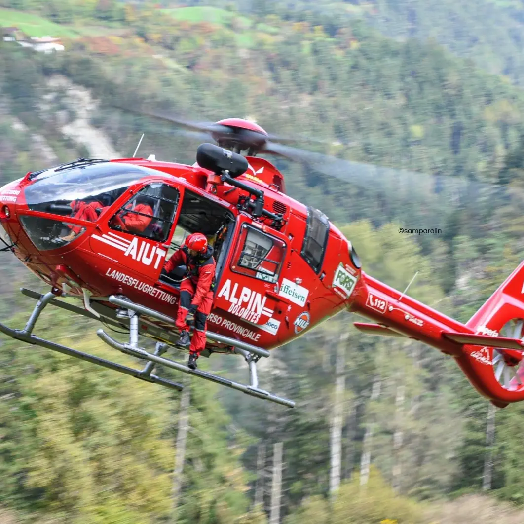Alpinista ferita durante un'arrampicata a Campitello di Fassa: portata a Bolzano