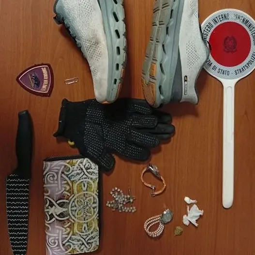 Ruba in un appartamento a Novacella, trovato con guanti e droga